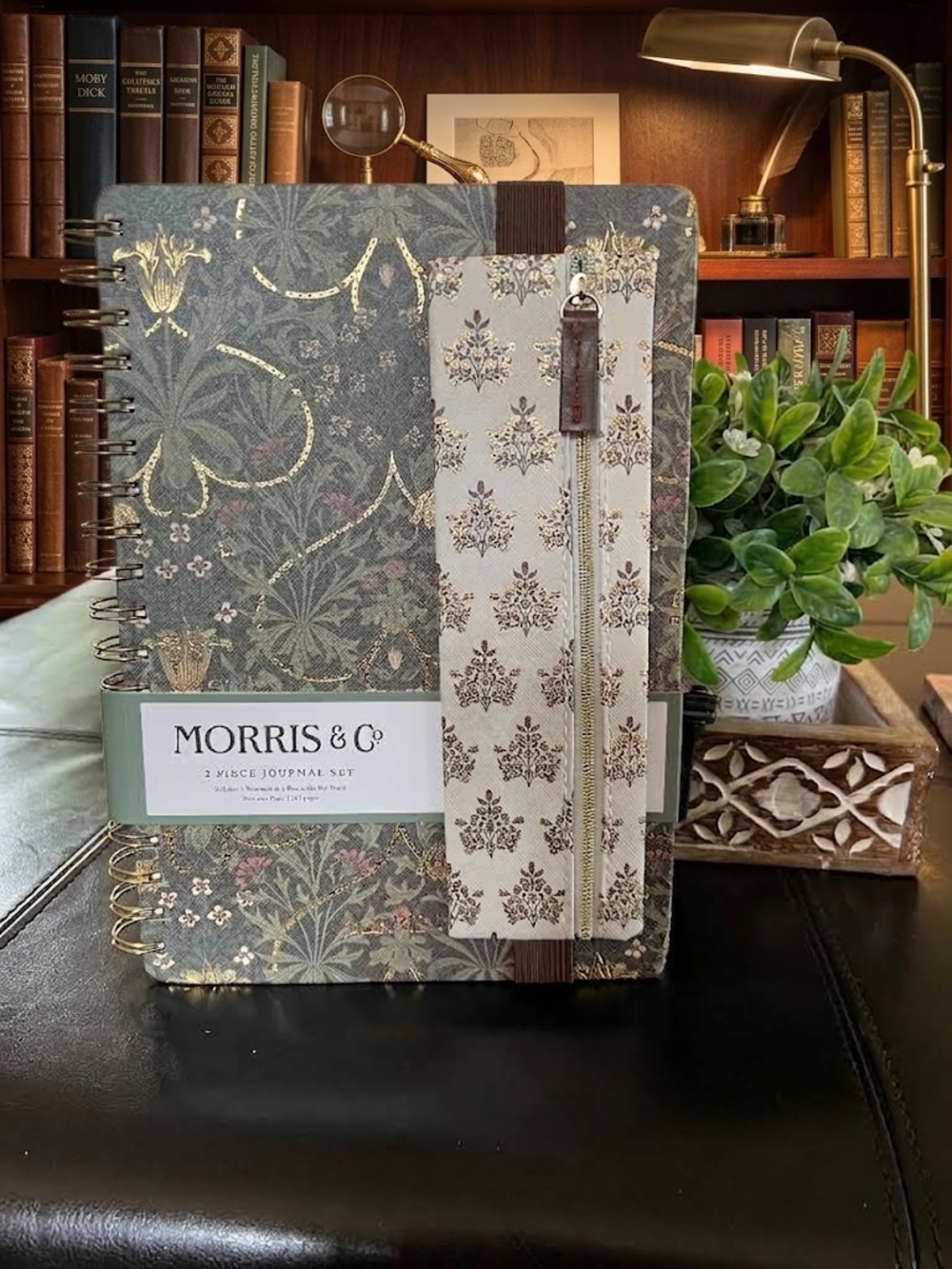 William Morris & Co NWT Woodland Weeds Floral 2 Piece Journal Set